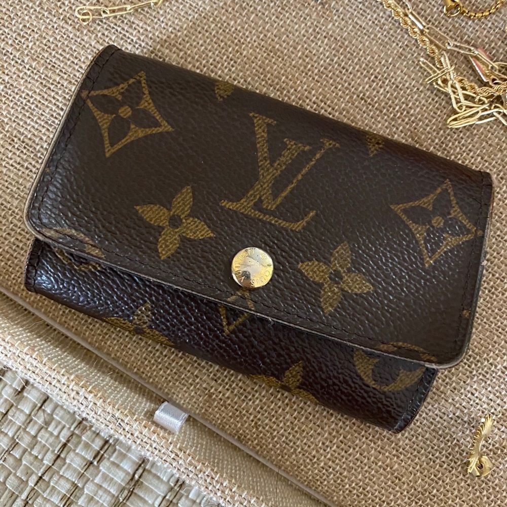 Louis Vuitton Key Holder